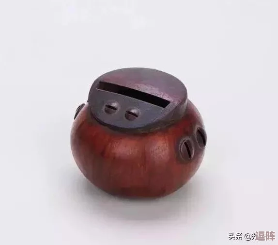 境界刀鸣手机游戏免费下载链接速递，正版渠道分享一键获取安装包！