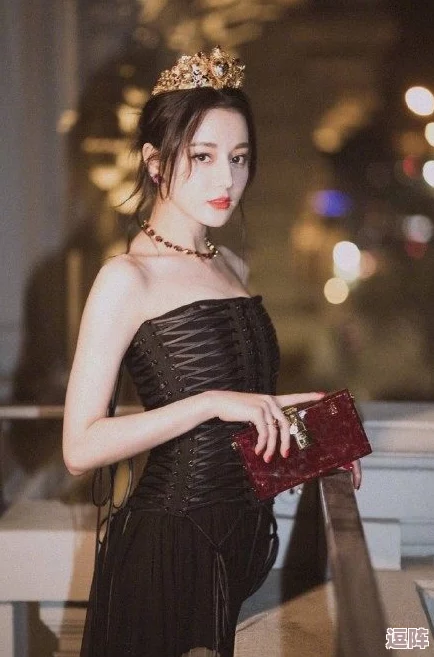 原神胡桃腿法娴熟脚法，展现出角色独特魅力与战斗风格的完美结合，让玩家们为之倾倒